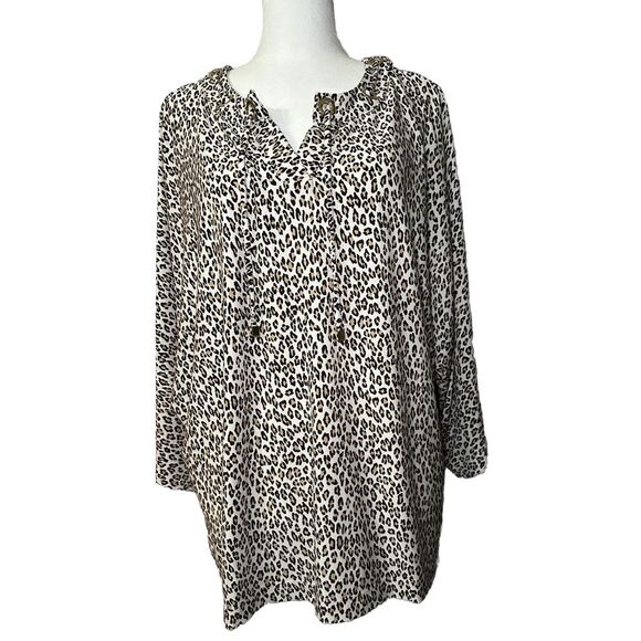 Chico's Tops - Chico's Leopard print Batwing Sleeve Tie Neck Blouse Size‎ 3